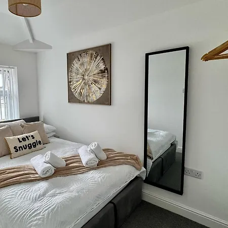 Orchid House 1 Luxury Cosy 3 Bdr By Altoluxo Short Lets Serviced With Free Wifi & Parking * Бристоль