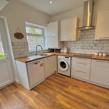 Dom wakacyjny Orchid House 1 Luxury Cosy 3 Bdr By Altoluxo Short Lets Serviced With Free Wifi & Parking Bristol